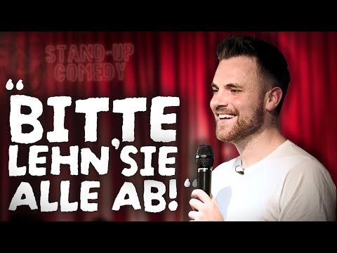 Woman in the audience checks asylum applications 😳