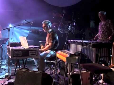 Chilled By Nature - 'Rolling' live at The Big Chill 2007