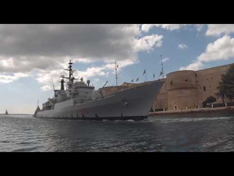 Marina Militare - Ultimo omaggio a 8 navi radiate dal servizio