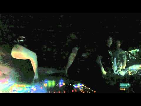 Dubfire Plays "Stiv Hey - Stoned To The Bone (Original Mix)" @ The BPM Festival 2014