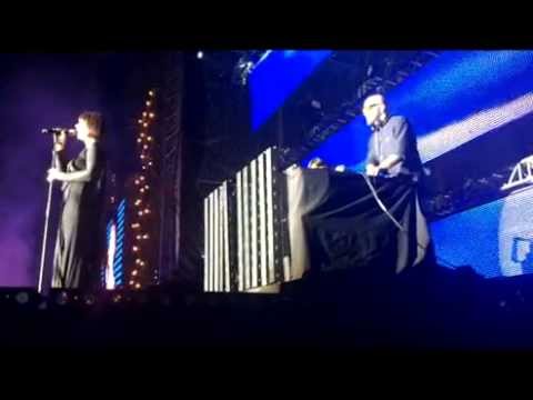 Electric Brother feat. Mara - Cine Iubeste si Lasa [live]