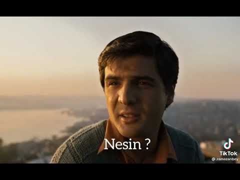 Eee… sen erkeksin. +Degilim travestiyim ben