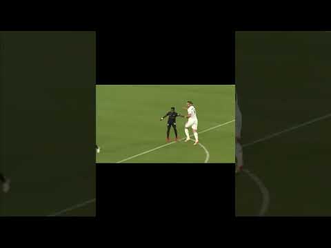 Zlatan does it again