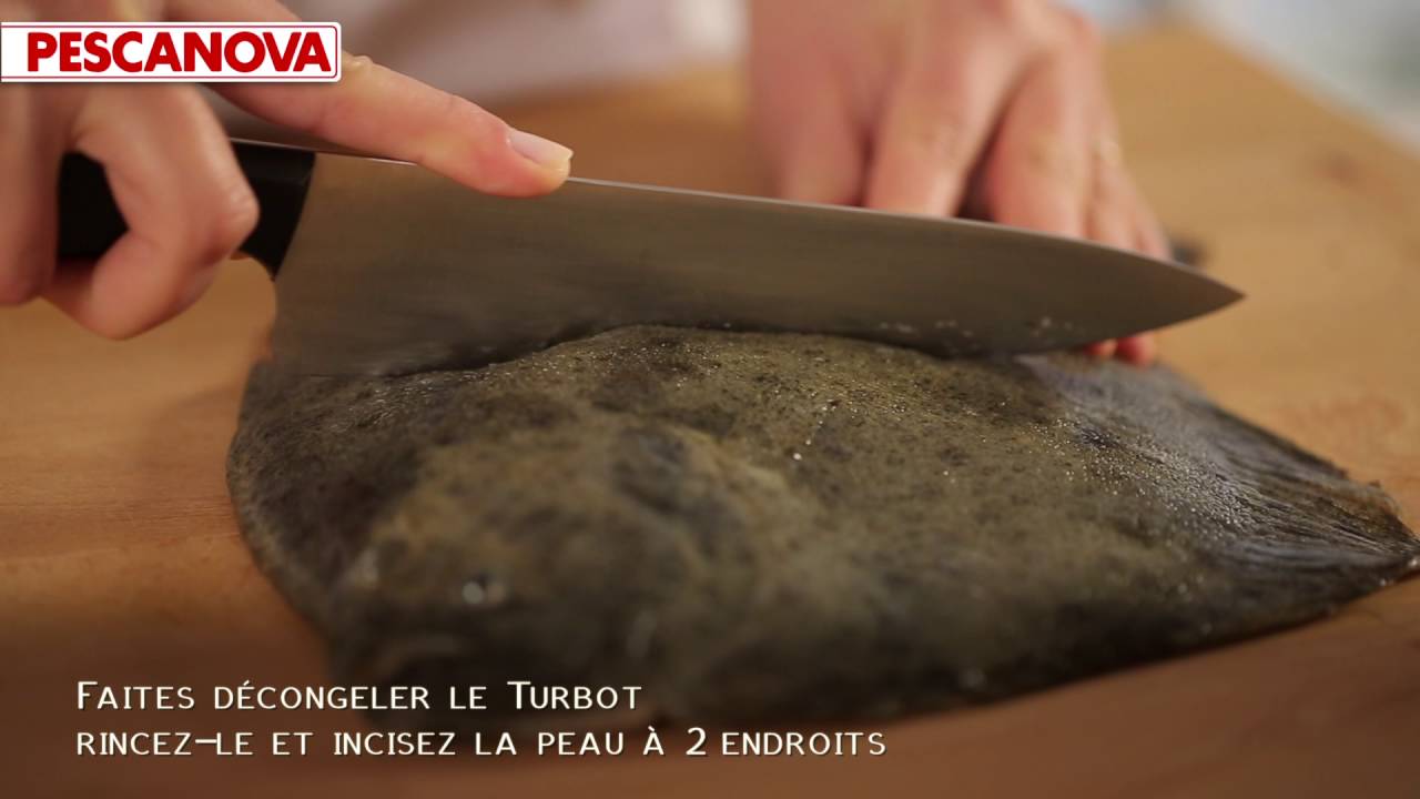 Turbot entier au four parfumé au thym