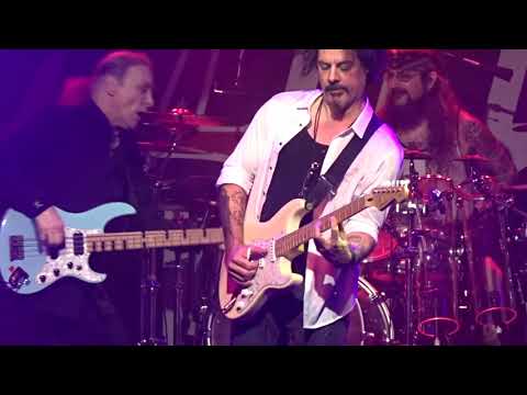 Winery Dogs - The Lamb (Live) First Avenue - Minneapolis, Minnesota 20MAY2019 Fan Filmed