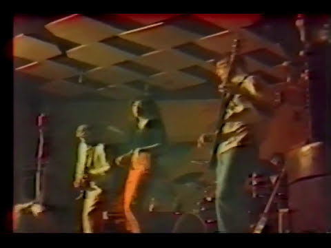 SRV w/ Lou Ann Barton - Oh Yeah - Rome Inn - Austin,TX 1980