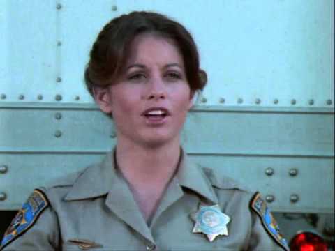 Brianne Leary as Officer Sindy Cahill in chips