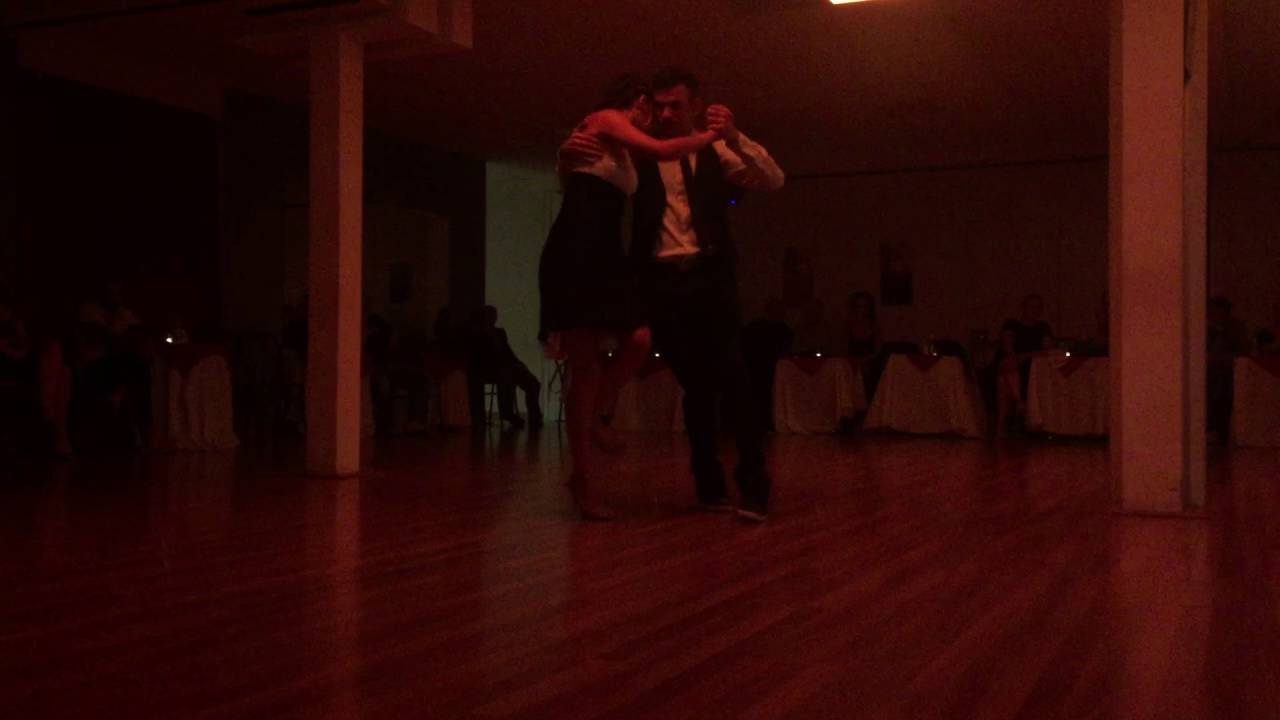 Bruno Tombari y Rocío Lequio, Los Cosos De Al Lao - Amores Tango