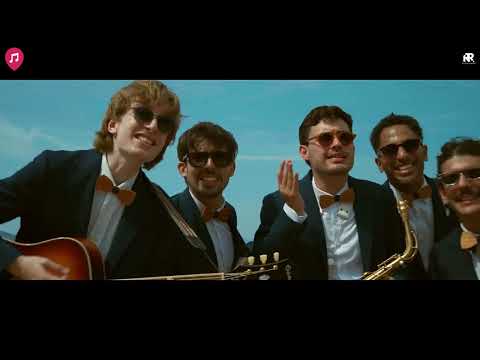 Riviera Roaming Band - Wedding Group With Sax