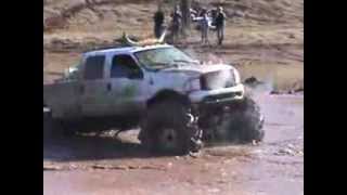preview picture of video 'James Bowlin gets STUCK!! - Mouth of the South Truck Challenge'