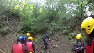 preview picture of video 'Canyoning at a river in Japan [4/5]'
