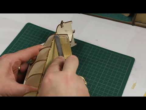 CASCO-09- Como forrar los mamparos. HMS BEAGLE - Modelismo Naval