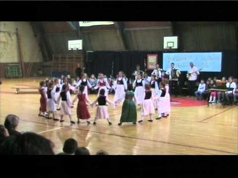KUD V.Vlahović- Kačarevo-Banaćansko kolo ( Dečiji ansambl nižih razreda )