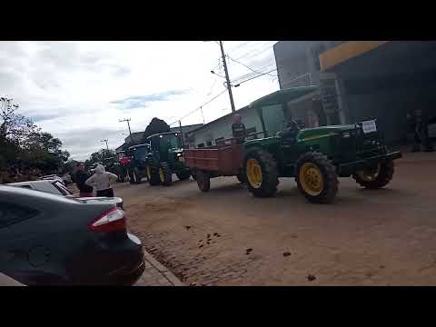 desfile de máquinas agrícolas em festa do agricultor em Barão do triunfo 🚜🚛