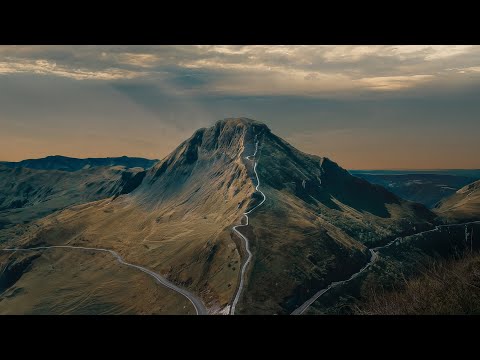 Aux Flancs du Puy Mary - WAZOO -  Cantal Auvergne -  Campagne pittoresque d'autrefois