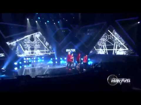 150811 UNIQ – Born to Fight at Netease Music Battle