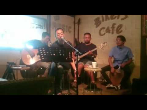 Last perform @Bikers Cafe Malang