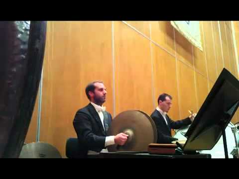 download lagu mp3 mp4 Platillos De Entrechoque, download lagu Platillos De Entrechoque gratis, unduh video klip Platillos De Entrechoque