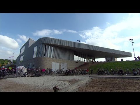 De eerste dag van de grootste hockeyclub van Brabant: Oranje-Rood is nog 'even wennen'