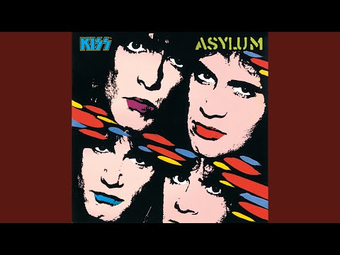 download lagu mp3 mp4 Kiss Loves A Deadly Weapon, download mp3 Kiss Loves A Deadly Weapon free downloadn, video klip Kiss Loves A Deadly Weapon