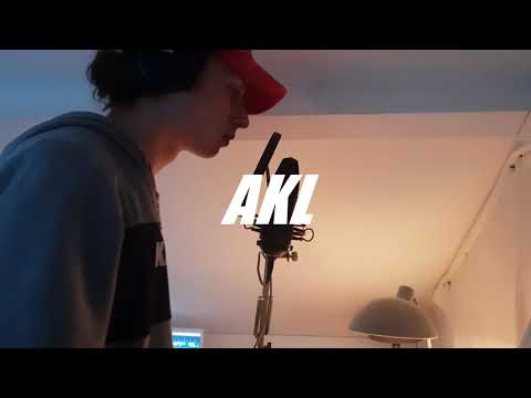 AKL - 1er freestyle (clip)
