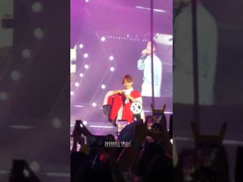 160910 #EXOrDIUMinBKK - Girl x Friend (Baekhyun Short ver.)