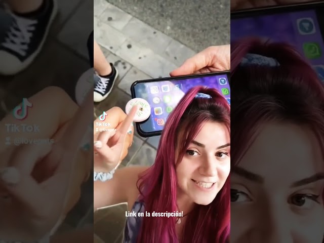 Vídeo relacionado con LolaPix Llavero Gamer. Regalo original para frikis. Llaveros personalizados. Imagen por las 2 caras. Forma rectangular. Varios modelos. Gamer Forever