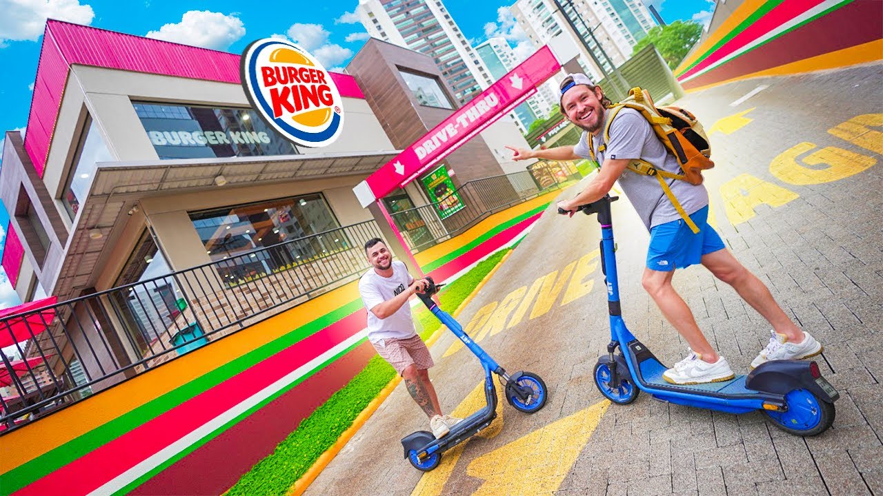 FUI NO DRIVE THRU DO BURGUER KING DE PATINETE ELETRICO