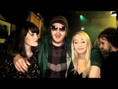 Tvær i takinu By Gnusi Yones ft. Emmsje Gauti