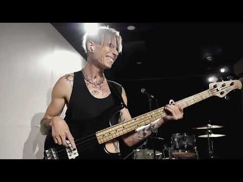 18.18 - KHÙNG BASS Playthrough by (Anh An)