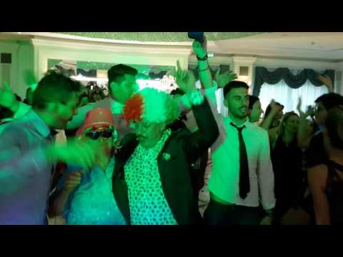 Animazione Matrimonio con Simpatica Nonnina - Plaza Vasto - Intrattenimento Francesco Barattucci