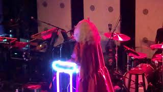 Allie X - Bitch (Live @ Varsity Theater, Minneapolis, 5.1.18)