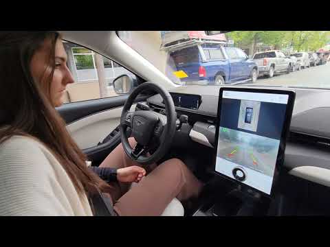 Mach-E Premium Park Assist