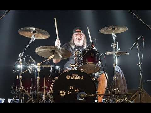 Nitrogods "Lipsynch stars" - Live Bully On Rocks 2018