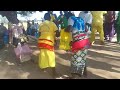 Tambala Maisha Bora wakimfariji mamake hendry huko marereni -Mwabaya on the floor