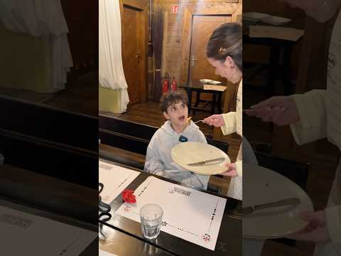 KOMUŚ NA WYNOS?😂 #shorts