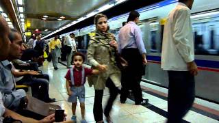 preview picture of video 'IRAN TEHRAN Metro(22.Aug.2010)'