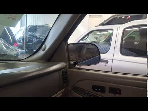 18B0264 - 2005 Chevrolet Tahoe K1500 - Passenger Right Front Side Power Door Mirror