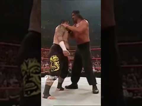 Umaga Destroy Khali by Samoan Spike .