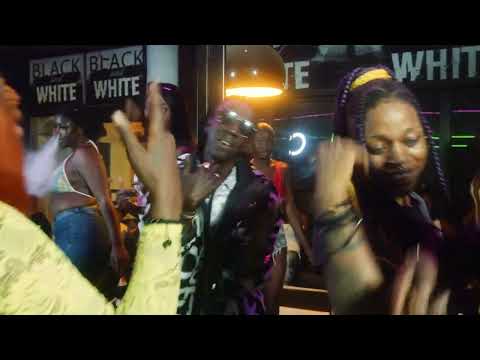 T Smallz Suso Feat.. Jizzle (Too Flex )