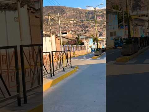 Cruising through small Andean town #sacredvalley #urubamba #cusco #tourism