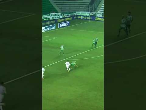 Xuxa fez um Ilari, ilari, ilariê pra cima do Mandaca #viral #short #caneta #futebol #funny #drible