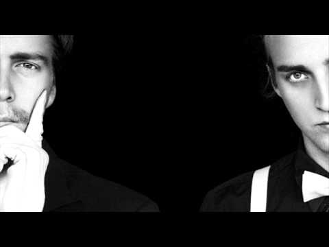 Movits! Fel Del Av Gården (Lyrics)