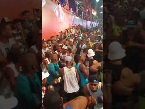 CARNAVAL DA BAHIA É PORRADA