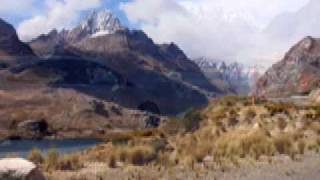 preview picture of video 'Expedition in 4x4 to Huaraz City and Llanganuco Lagoon - Huaraz'