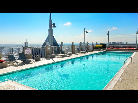 Rooftop Pool in Nashville | 415 Church Street Nashville, TN 37219