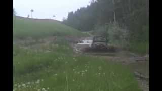 preview picture of video 'Kevins Jeep  in the mud holes by bridge Drayton Valley Alberta'