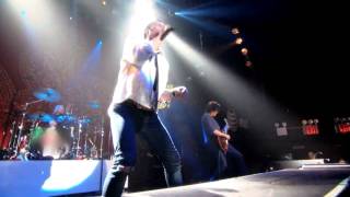Stone Temple Pilots "Between the Lines" Live Performance
