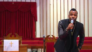 Vashawn Mitchell "Flowing in worship"