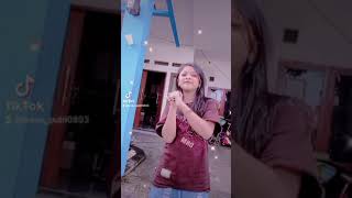 Download lagu Dance tik tok anisa mp3